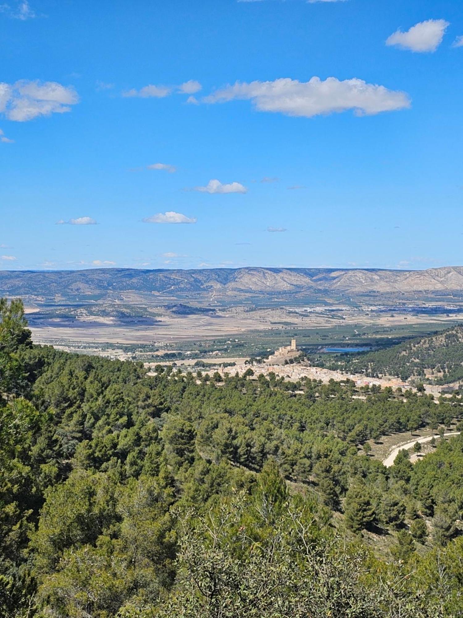 Apartamento Sierra Del Fraile Биар Екстериор снимка