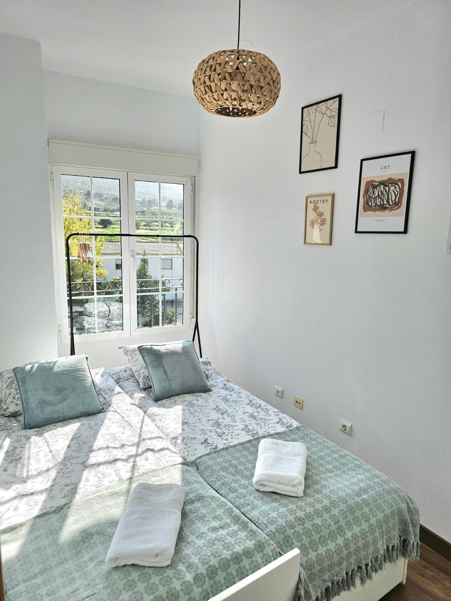 Apartamento Sierra Del Fraile Биар Екстериор снимка